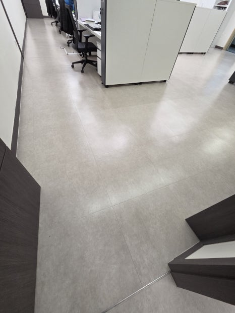 최종 코팅 작업 완료 후의 은은한 광택결